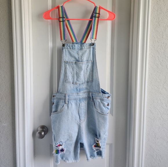 Cute Shorts Overall - Picture 1 of 3